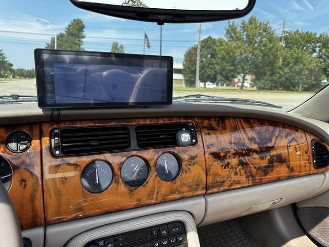 Jaguar XK8 Convertible 1998