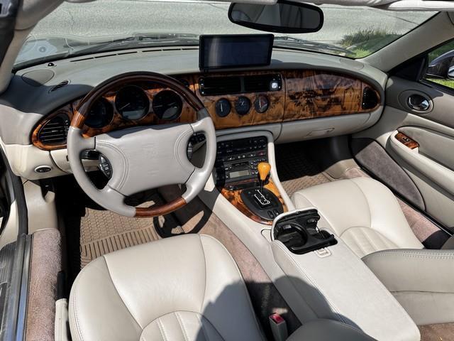 Jaguar XK8 Convertible 1998