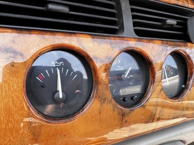 Jaguar XK8 Convertible 1998