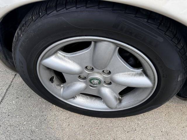 Jaguar XK8 Convertible 1998