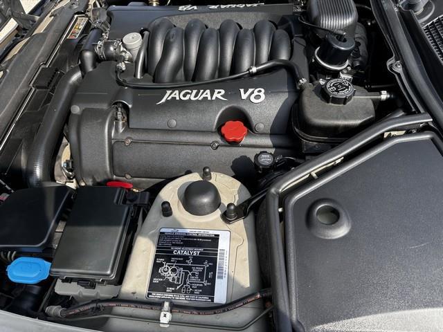 Jaguar XK8 Convertible 1998