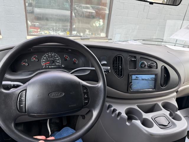 Ford Econoline E250 2002 Ford Econoline E250 2002