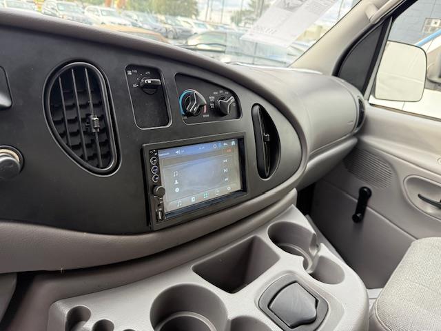 Ford Econoline E250 2002 Ford Econoline E250 2002