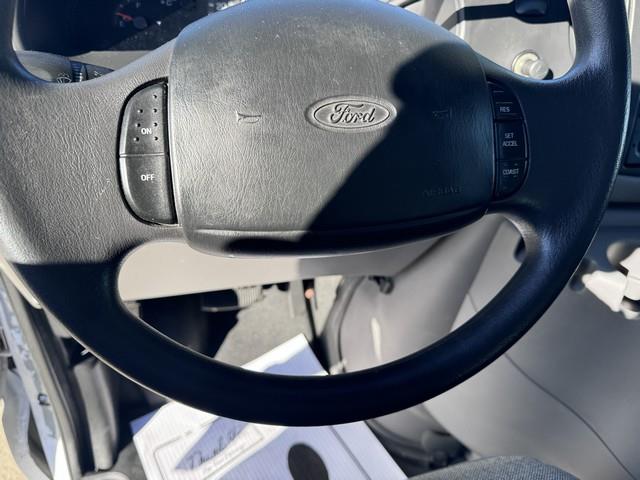 Ford Econoline E250 2002 Ford Econoline E250 2002