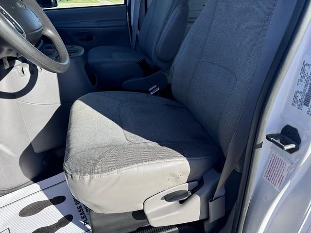 Ford Econoline E250 2002 Ford Econoline E250 2002