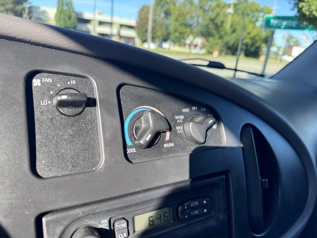 Ford Econoline E250 2002 Ford Econoline E250 2002