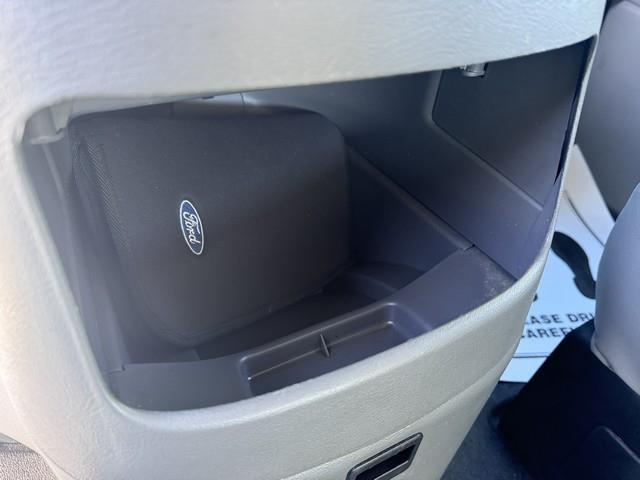 Ford Econoline E250 2002 Ford Econoline E250 2002