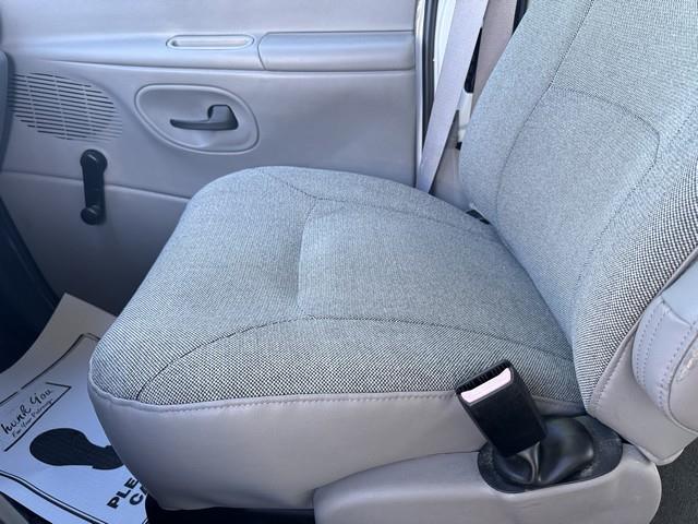 Ford Econoline E250 2002 Ford Econoline E250 2002