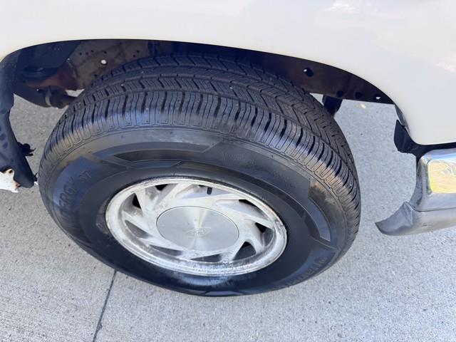 Ford Econoline E250 2002 Ford Econoline E250 2002