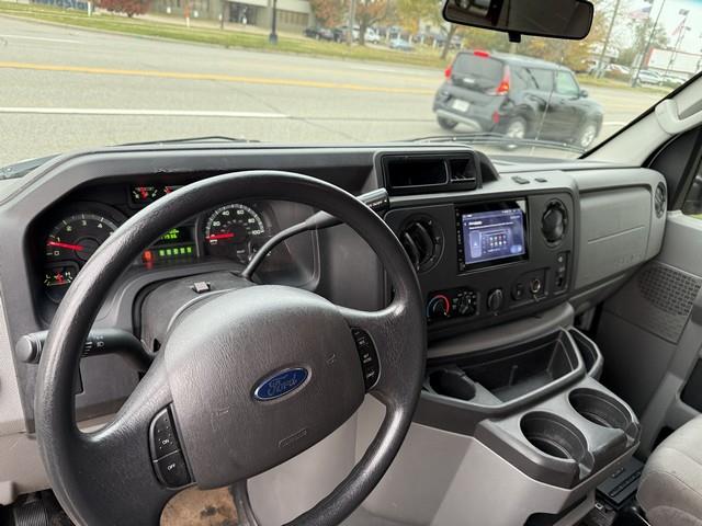 2014 Ford E-250 photo 9
