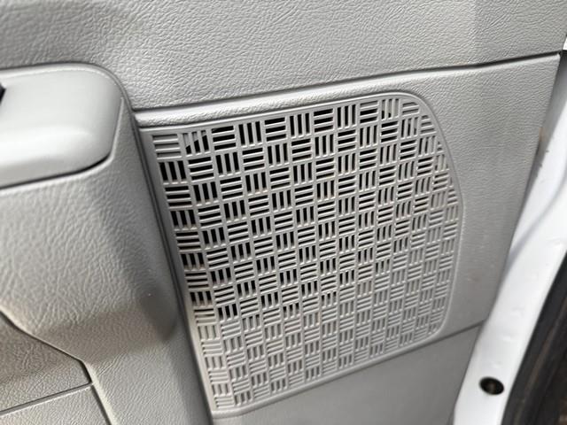 2014 Ford E-250 photo 10