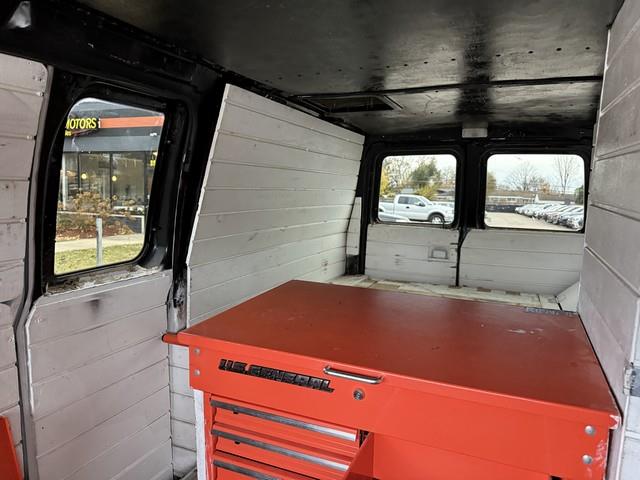 2014 Ford E-250 photo 26