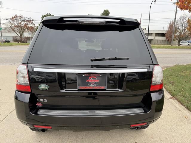 2011 Land Rover LR2 HSE photo 6