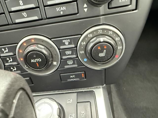 Land Rover LR2 HSE 2011