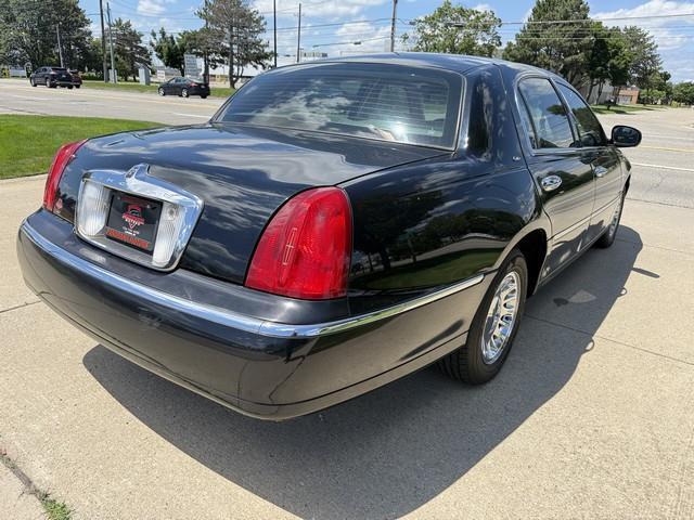 Lincoln Town Car Cartier 2001
