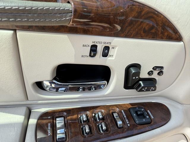 Lincoln Town Car Cartier 2001