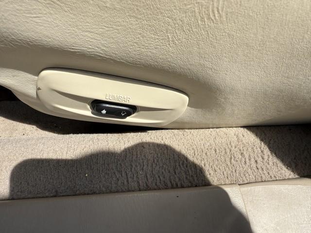 Lincoln Town Car Cartier 2001