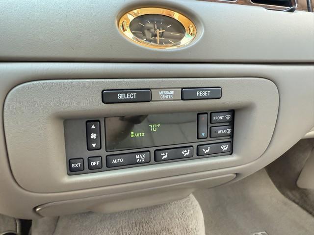 Lincoln Town Car Cartier 2001