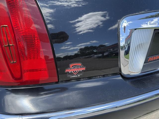 Lincoln Town Car Cartier 2001