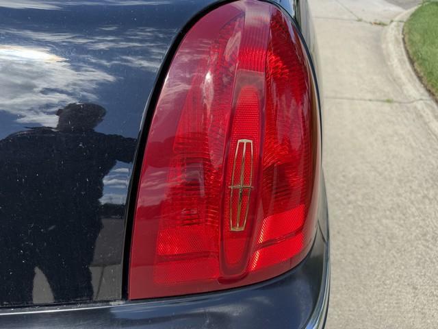 Lincoln Town Car Cartier 2001