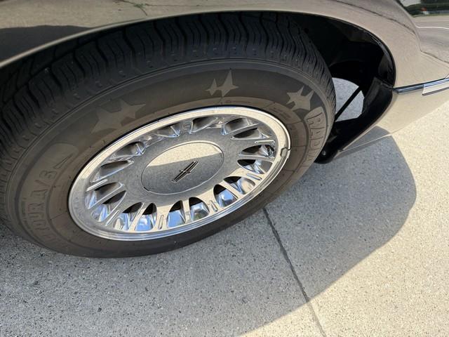 Lincoln Town Car Cartier 2001