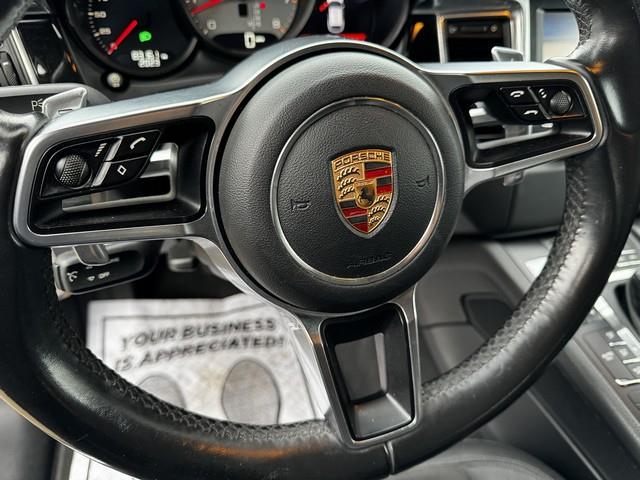 2015 Porsche Macan S photo 19