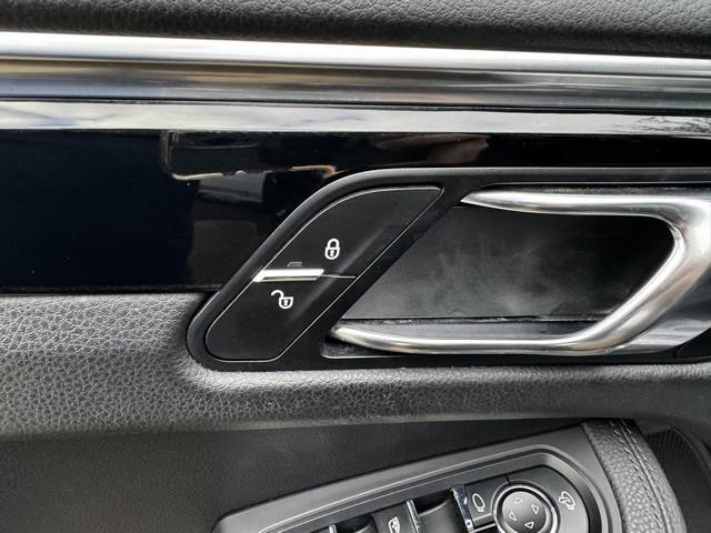 Porsche Macan S 2015