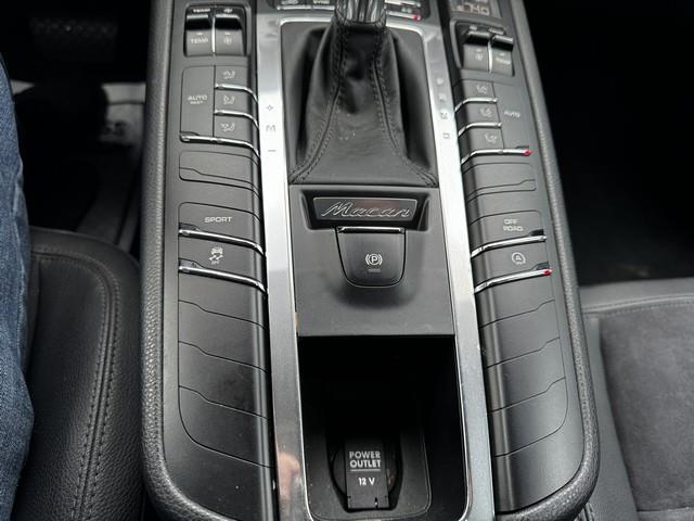 Porsche Macan S 2015