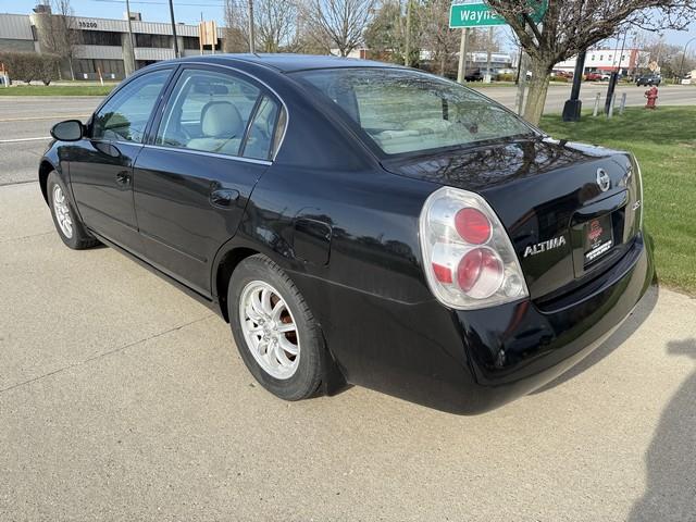 2005 Nissan Altima 2.5 SL photo 4