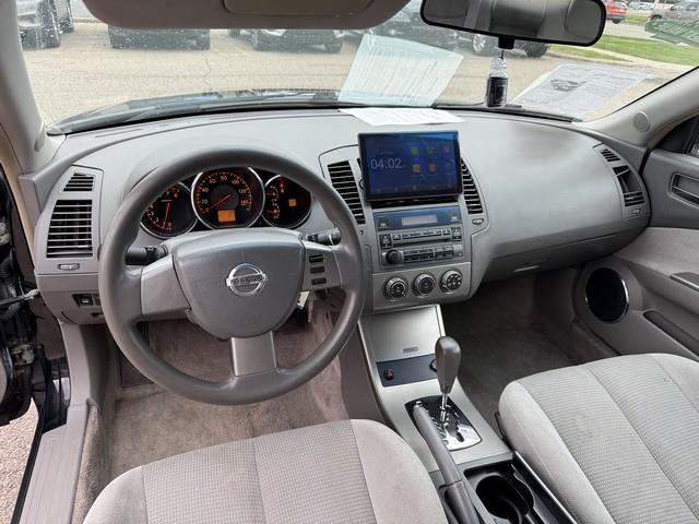 2005 Nissan Altima 2.5 SL photo 9