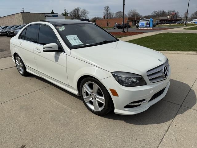 2011 Mercedes Benz C 300 4MATIC Sport Sedan photo 3