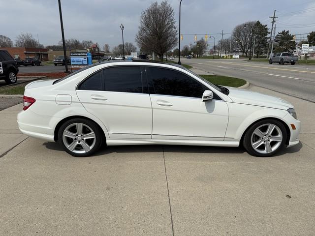 2011 Mercedes Benz C 300 4MATIC Sport Sedan photo 4