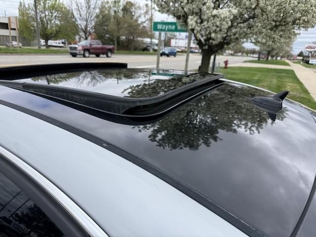 Audi A8 4.2L quattro 2012