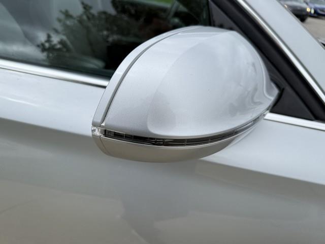 Audi A8 4.2L quattro 2012