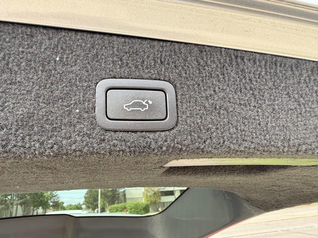 2011 Volvo XC70 3.2 photo 44