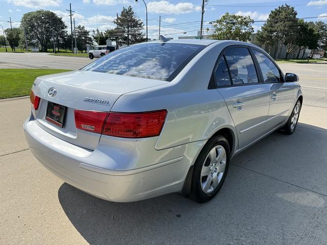 2010 Hyundai Sonata GLS photo 4