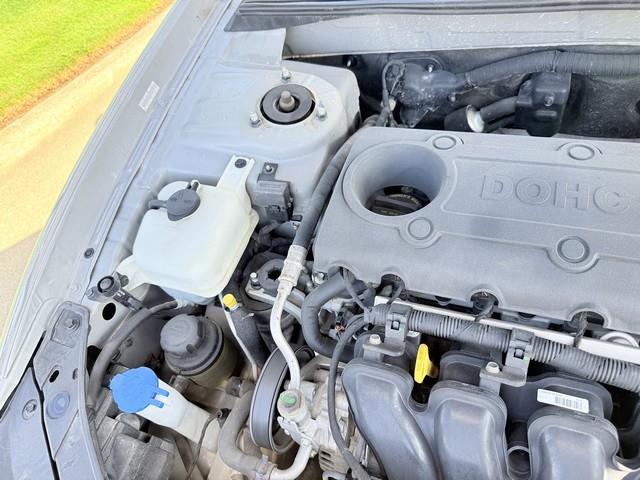 2010 Hyundai Sonata GLS photo 43