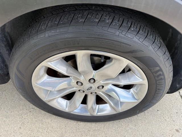2012 Ford Explorer XLT photo 42