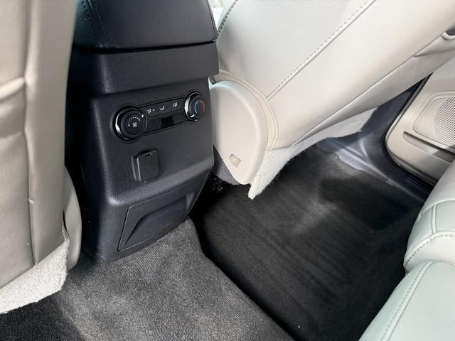 Ford Explorer XLT FWD 2012