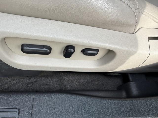 Ford Explorer XLT FWD 2012