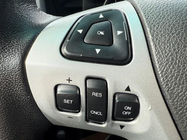 Ford Explorer XLT FWD 2012