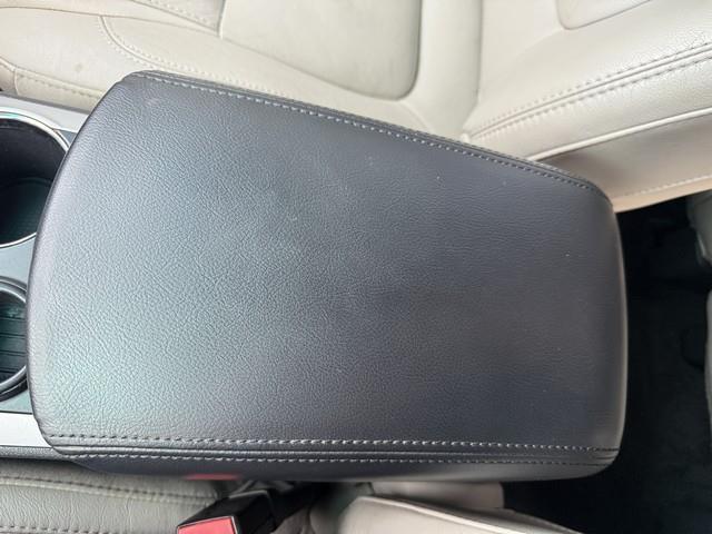 Ford Explorer XLT FWD 2012