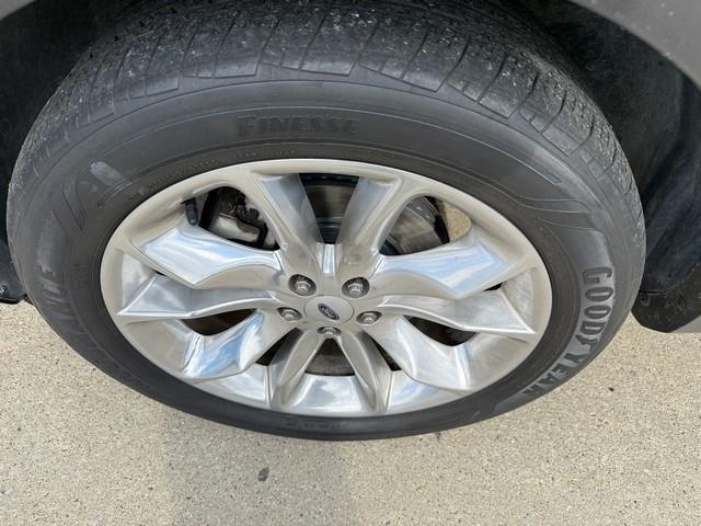 Ford Explorer XLT FWD 2012