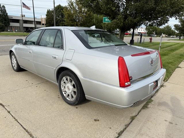 2009 Cadillac DTS Luxury I photo 5