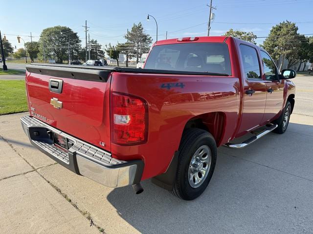 Chevrolet Silverado 1500 LS Crew Cab Short Box 2WD 2011 Chevrolet Silverado 1500 LS Crew Cab Short Box 2WD 2011