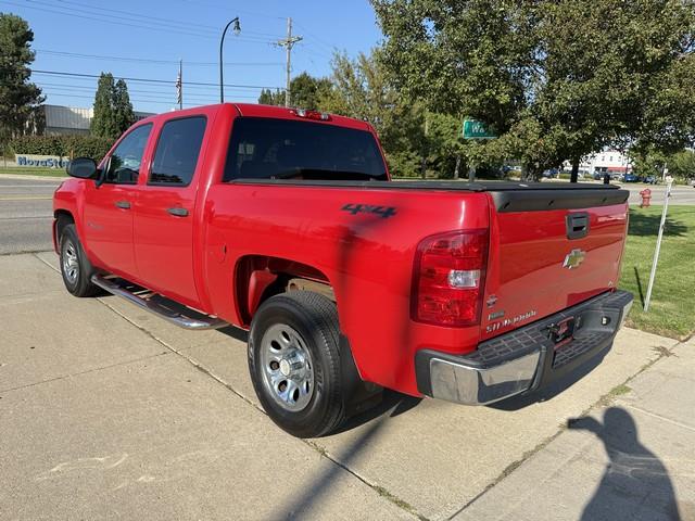 Chevrolet Silverado 1500 LS Crew Cab Short Box 2WD 2011 Chevrolet Silverado 1500 LS Crew Cab Short Box 2WD 2011