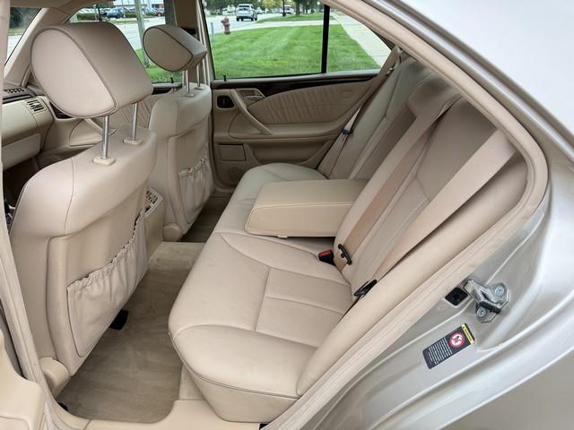 2001 Mercedes Benz E 320 photo 10