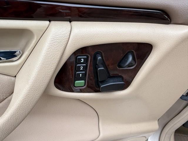 2001 Mercedes Benz E 320 photo 16