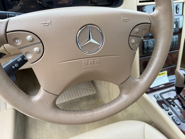 2001 Mercedes Benz E 320 photo 22