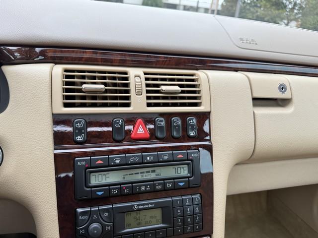 2001 Mercedes Benz E 320 photo 26